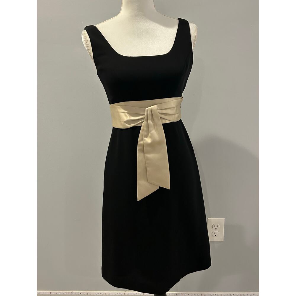 Ann Taylor Cocktail Holiday Little Black Dress with Satin Bow waist. Size 0